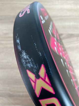 Pala de Padel marca Nox para mujer.