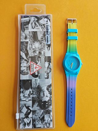 Reloj GUESS multicolor