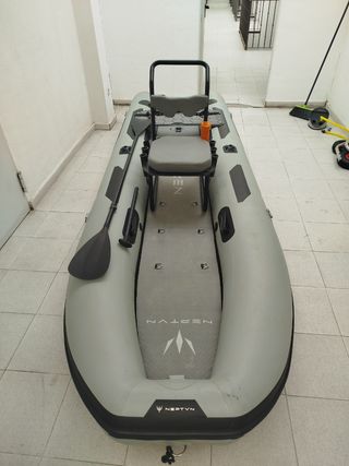 Barca neumatica NEPTVN 400. bass boat