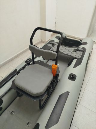 Barca neumatica NEPTVN 400. bass boat