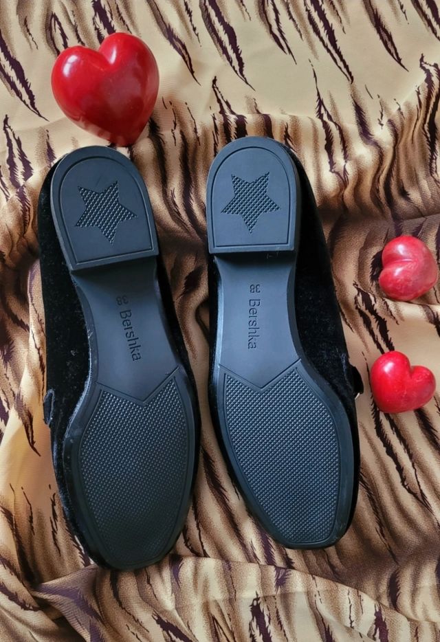 NUEVOS Mocasines de terciopelo negro Bershka 38