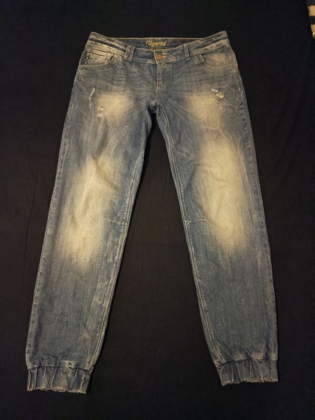 Jeans effetto usura di fabbrica 