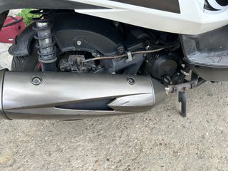 Scooter KYMCO superdink 300