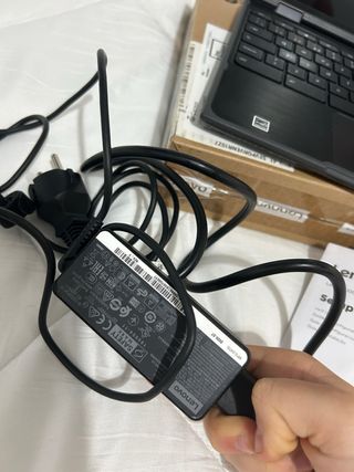  Lenovo 300e chromebook 2nd Gen AST
