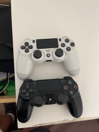PS4 PRO Con dos mandos 