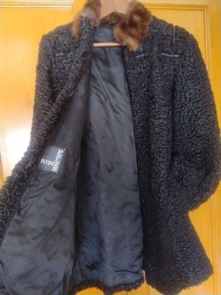 Abrigo astracán negro, piel zorro