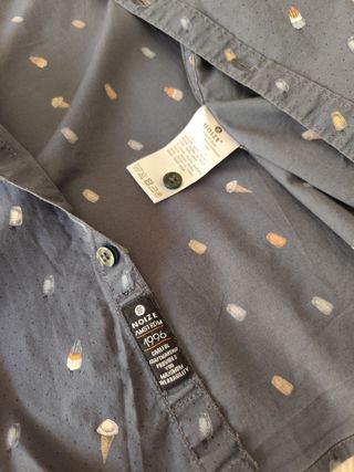 Camisa azul de manga corta de la marca Noize ta S