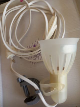 Lampara pinza ikea - blanca translucids