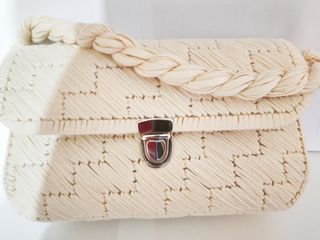 Pochette estiva beige in canvas