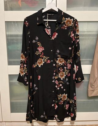 Vestido camisero floral negro