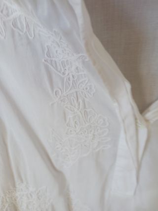 Blusa blanca bordada T.M/L