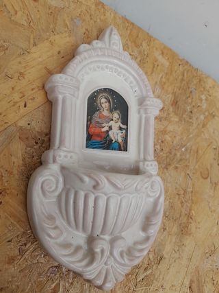 Acquasantiera Madonna Bambino