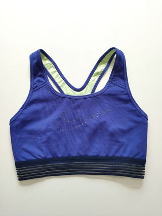 Top Nike deportivo morado