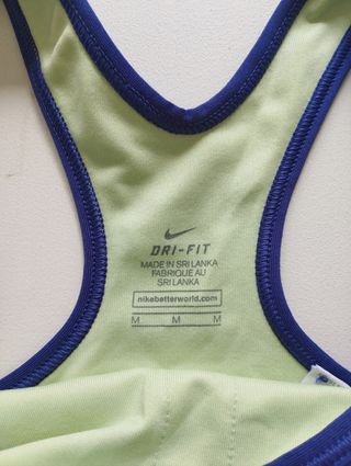 Top Nike deportivo morado