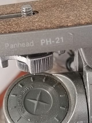 Treppiede Velbon VGB-3 - Cavalletto Fotografico