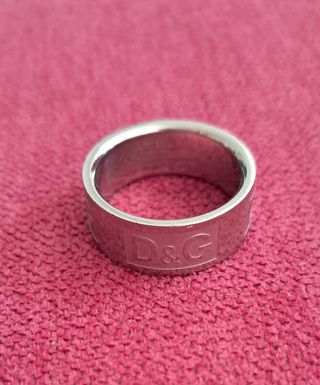 Anillo y pendientes de acero Dolce & Gabbana