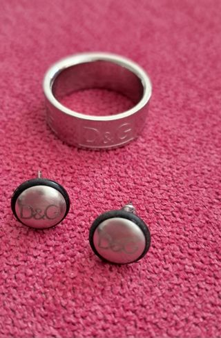 Anillo y pendientes de acero Dolce & Gabbana