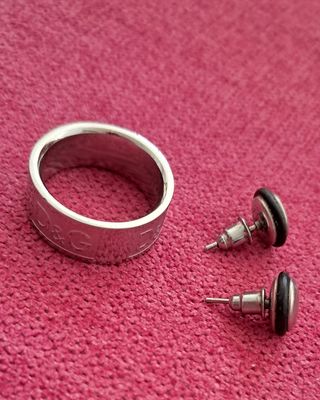 Anillo y pendientes de acero Dolce & Gabbana