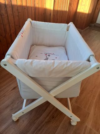 Mini cuna blanca plegable