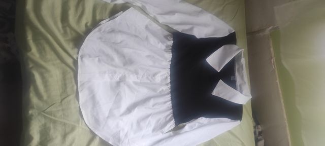 Camisas negra y a cuadros