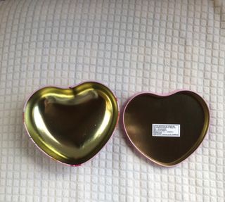 Lindt - Scatolina cuore metallica rosa 10 per 10