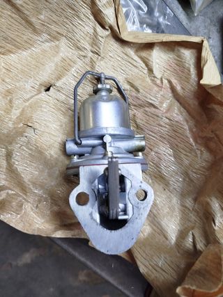 Bomba gasolina GMC  militar 2 gm