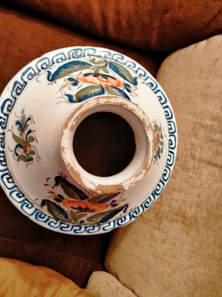 Aguamanil de cerámica antiguo