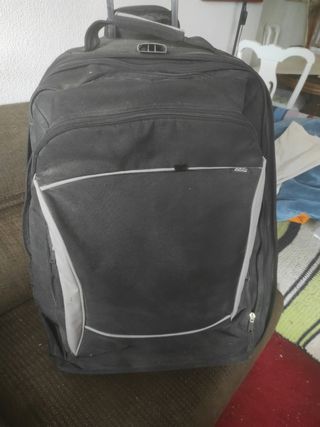 Maleta trolley negra con ruedas