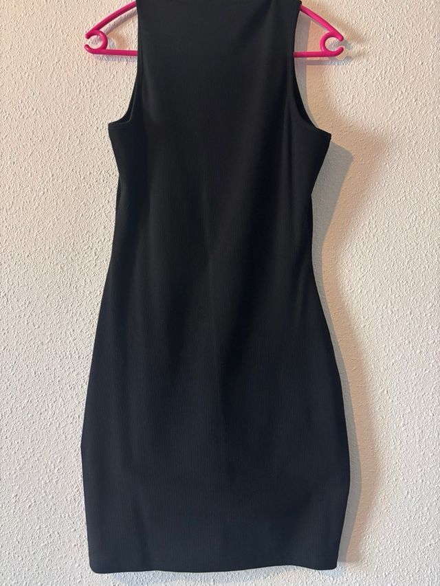 Vestido corto negro