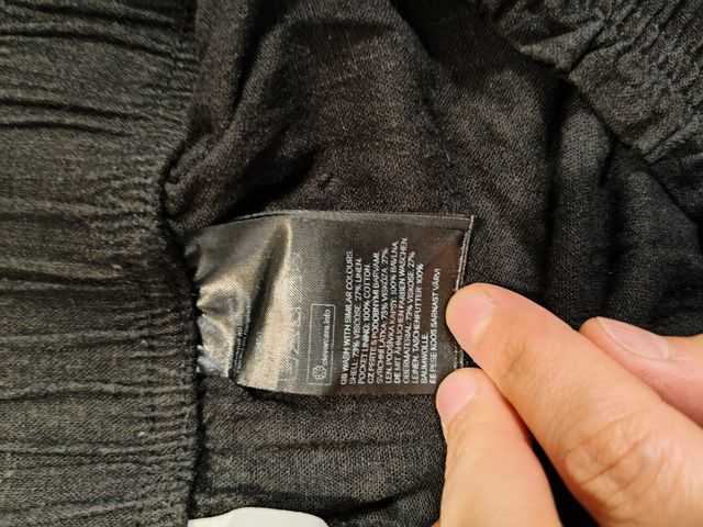 Pantaloncini di lino neri H&M