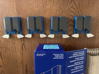 Pastillas freno traseros EBC Bluestuff para BMW