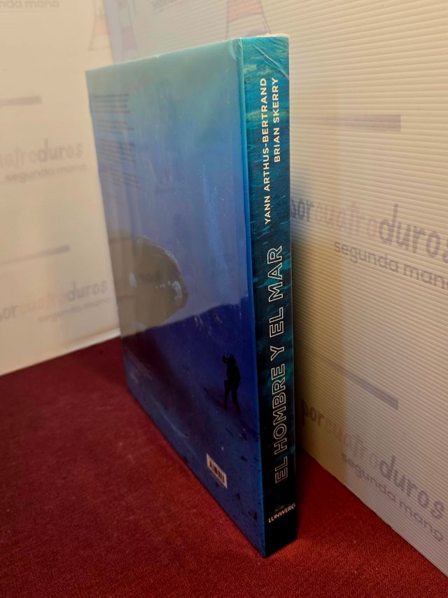 Libro El hombre y el mar. Precintado