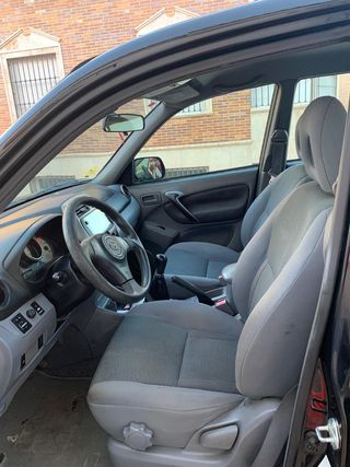 Toyota RAV4 2003
