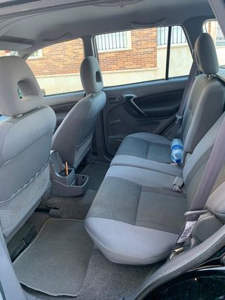 Toyota RAV4 2003