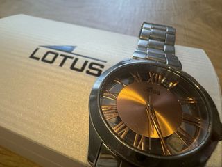 Reloj Lotus 