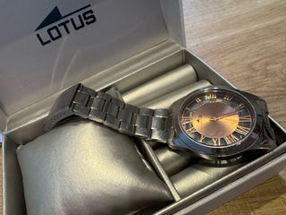 Reloj Lotus 