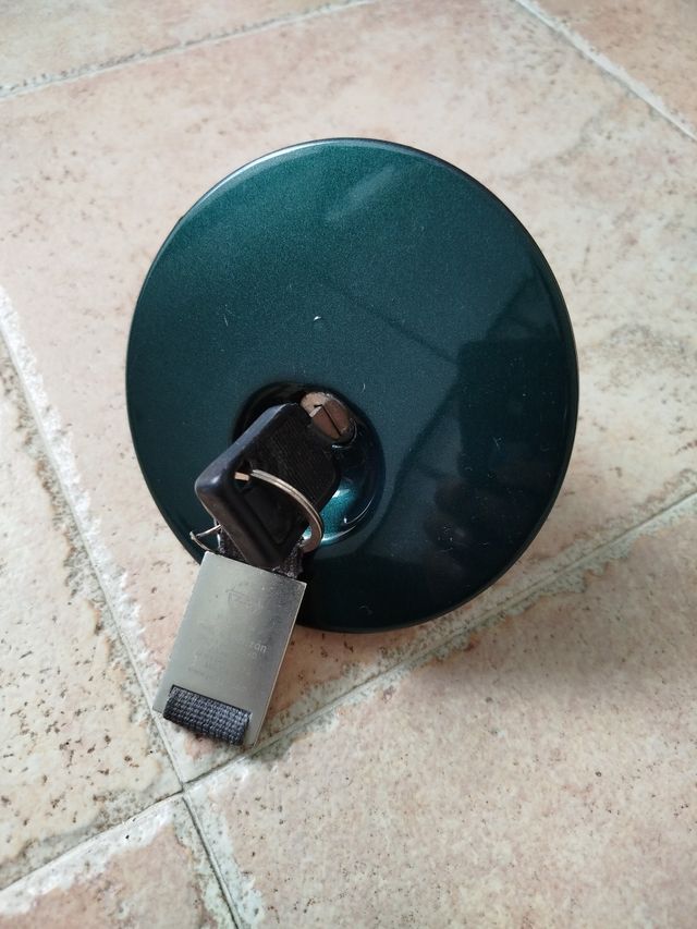 Tapa de gasolina Clio S