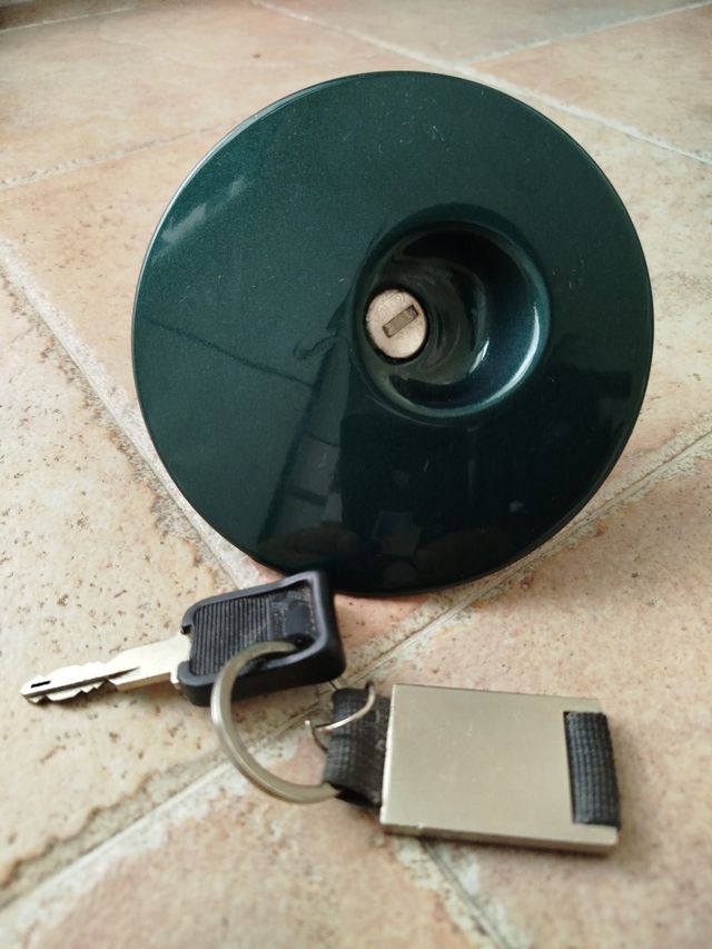 Tapa de gasolina Clio S