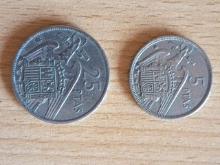 2 Monedas Franco 5 y 25 pesetas
