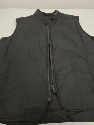 Chaleco Massimo Dutti negro