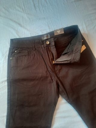 Pantalón negro Skinny, 40 Bershka