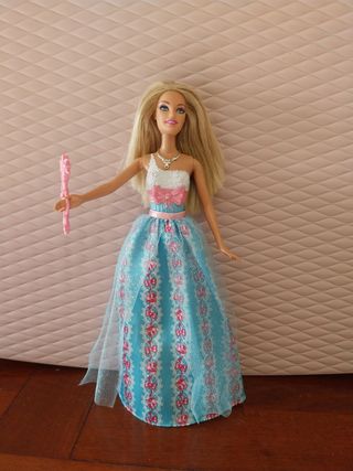 Barbie Principessa scintillante 2011