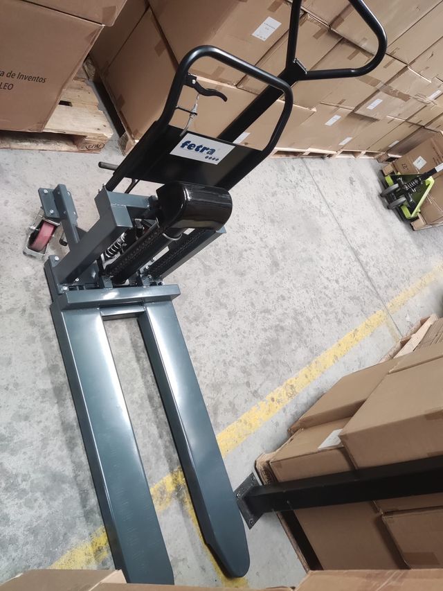 Transpaleta elevadora Fetra - Elevador de carga