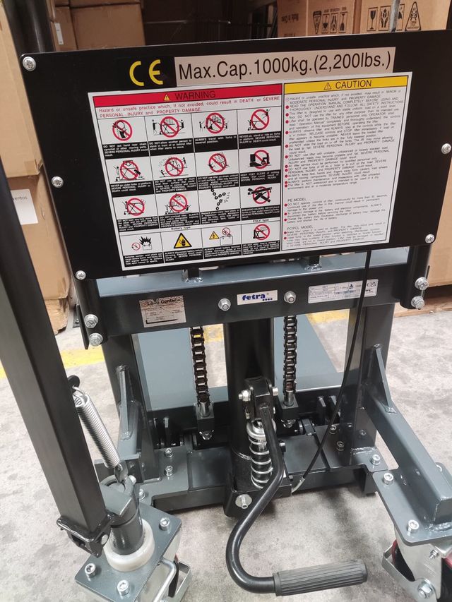 Transpaleta elevadora Fetra - Elevador de carga