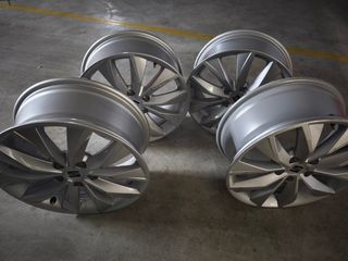 4 Llantas Seat 17"