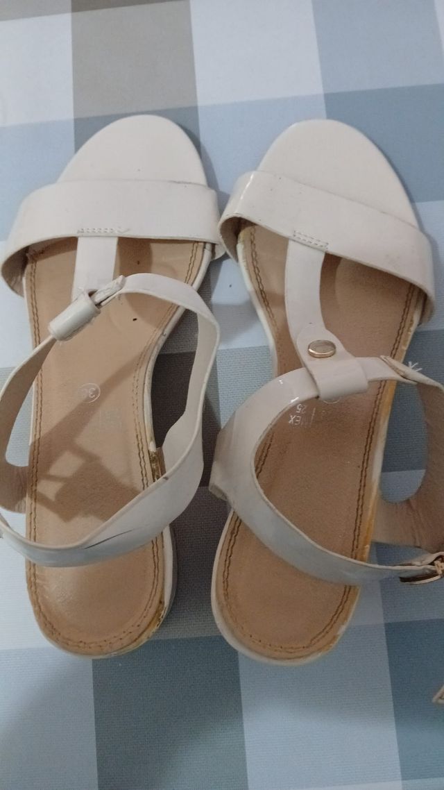 Se vende vestido de comunión está casi nuevo