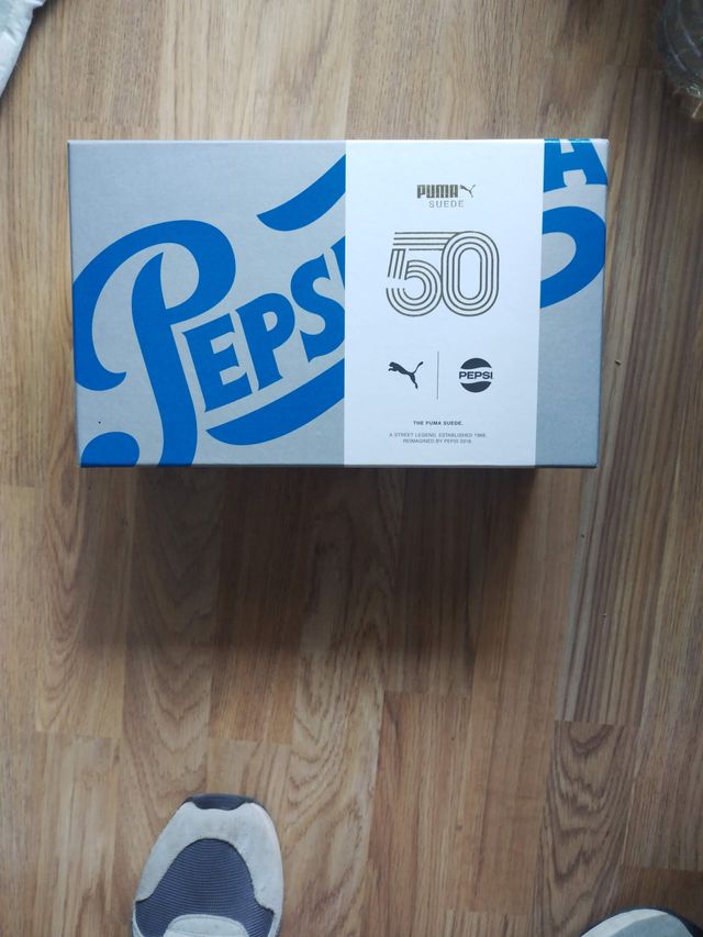 Zapatillas Puma Suede PEPSI Talla 38 Nuevas!!