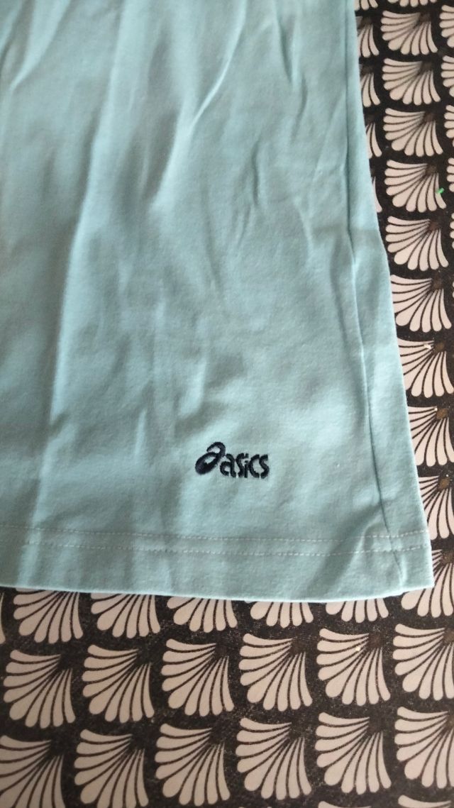 Completo Asics donna tg.L nuovo con cartellino