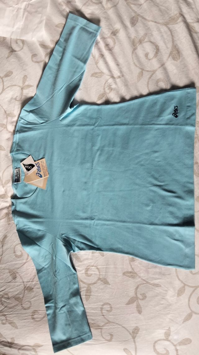 Completo Asics donna tg.L nuovo con cartellino