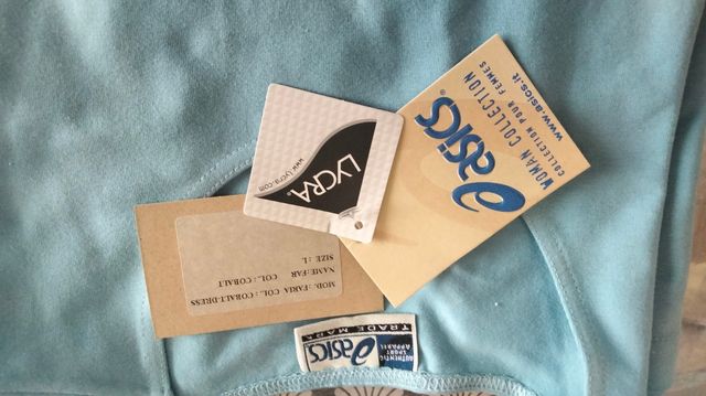 Completo Asics donna tg.L nuovo con cartellino